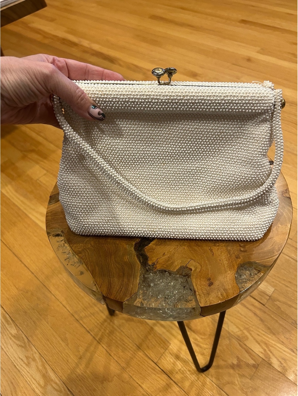Vintage Ivory Beaded Handbag with Metal Frame and Clasp